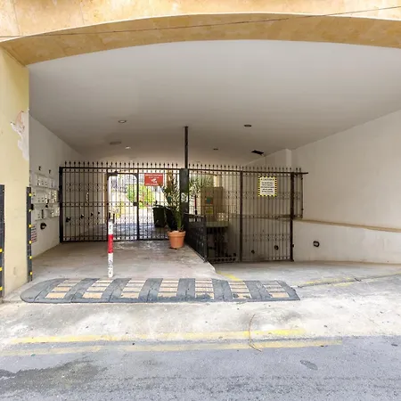 Lägenhet Cosy 1br With Sofabed & Balcony In St'julians By 360 Estates