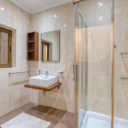 Апартаменты Cosy 1br With Sofabed & Balcony In St'julians By 360 Estates *